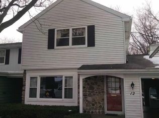 12 Whitcomb Cir, Madison, WI 53711