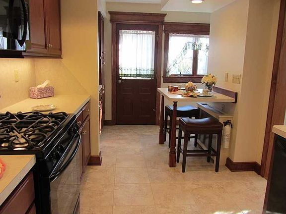 3rd image of 273 Claremont Ave