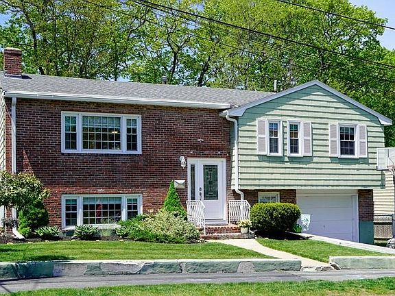 2nd image of 17 Brentwood Dr