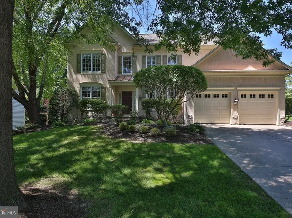 2129 Basswood Dr, Lafayette Hill, PA 19444