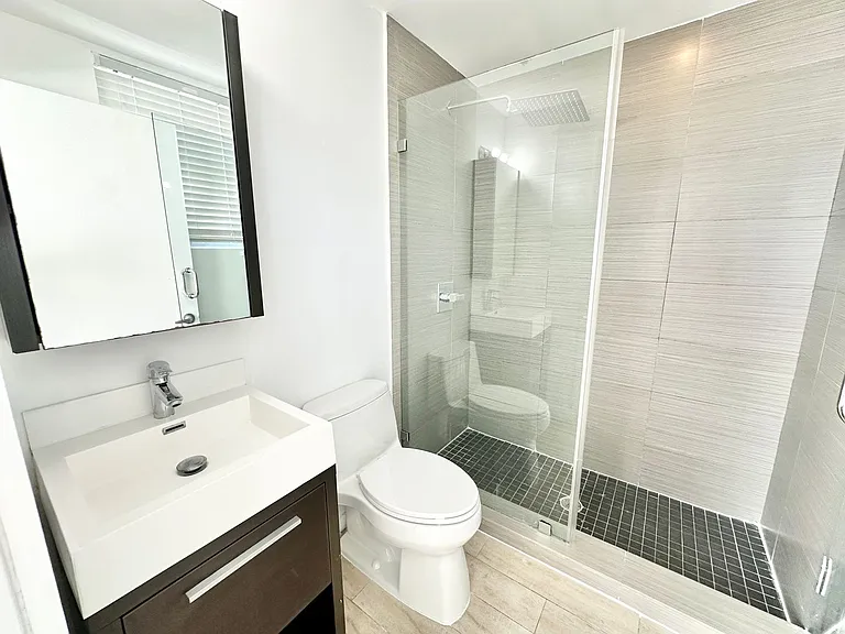 1611 Meridian Ave #305 — Photo 15