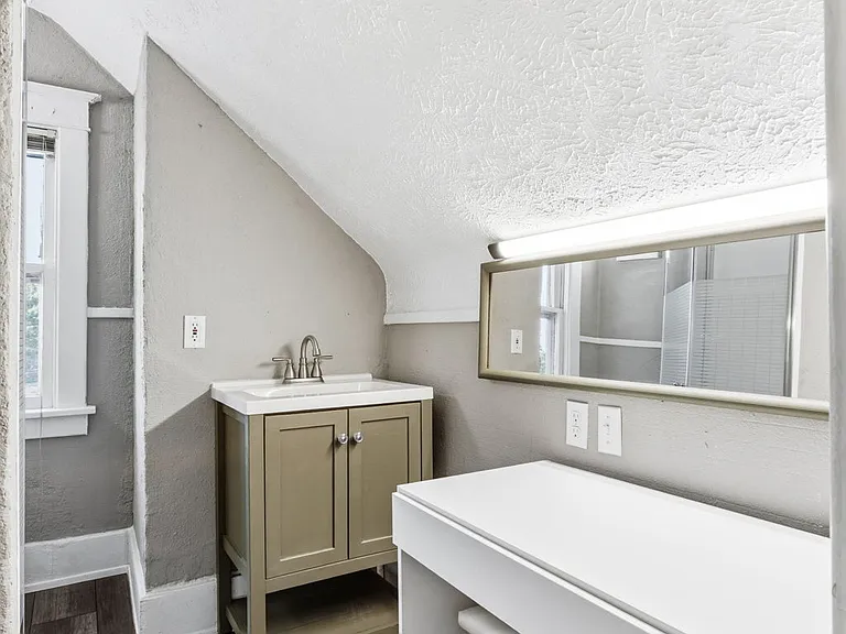 3405 Cuming St — Photo 20