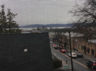 21 Neperan Rd, Tarrytown, NY 10591