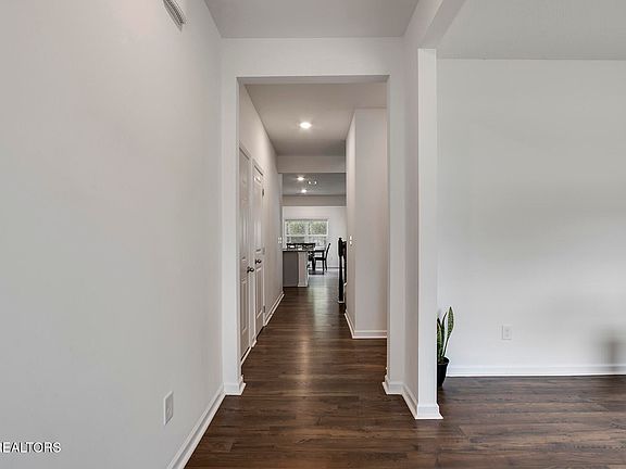 4th image of 50 Village Way