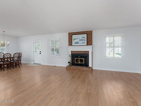 4th image of 1966 Kings Landing Road