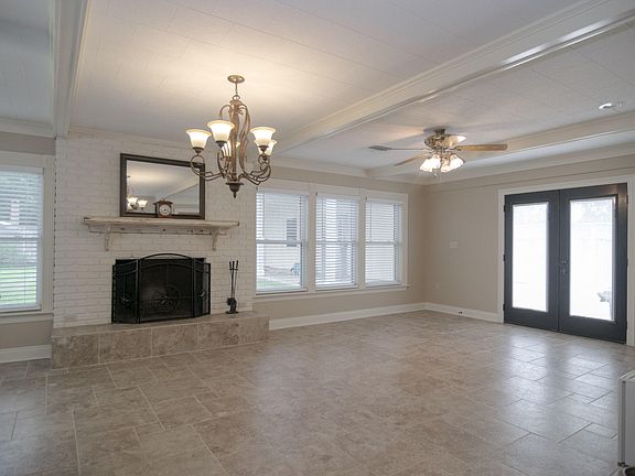 4th image of 119 W Villien St