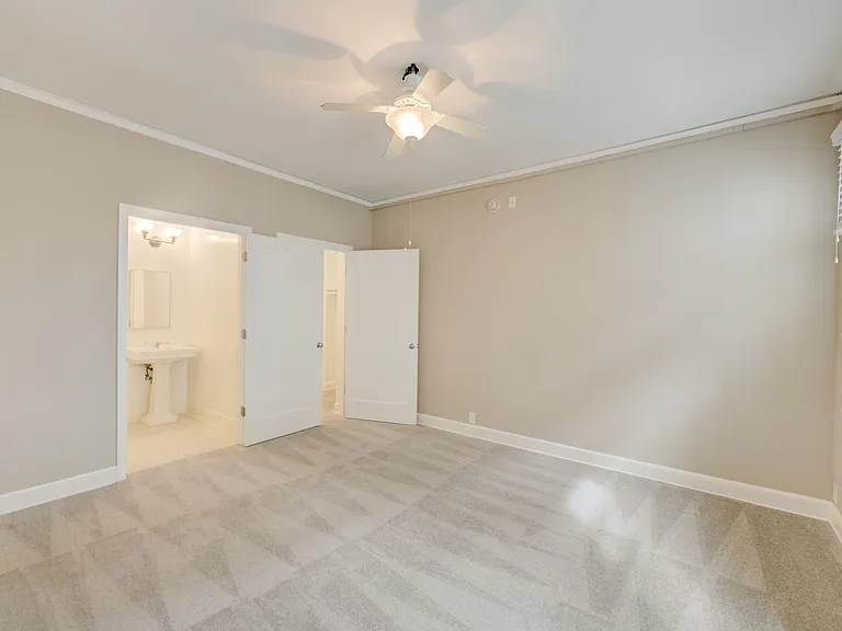 The Lake Merritt Apartments — Photo 31