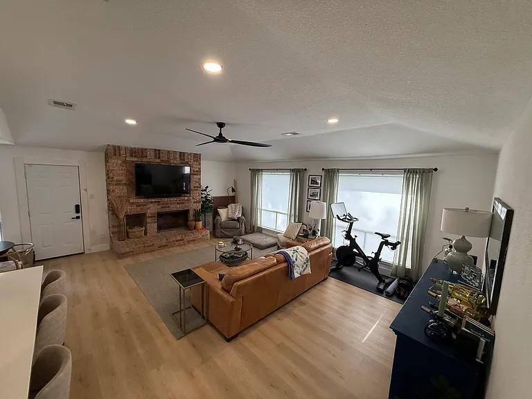 2791 Wood Hollow Dr — Photo 8