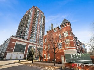 1717 S Prairie Ave APT 710, Chicago, IL 60616