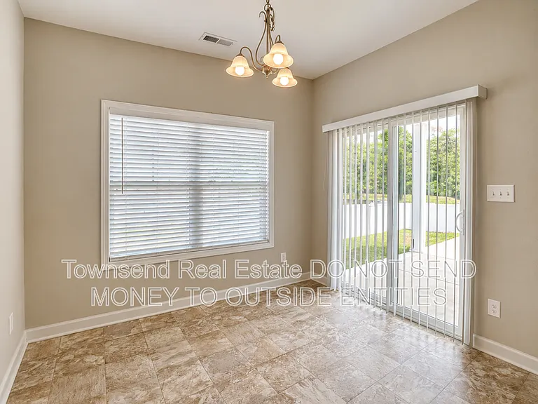 2513 Owlands Ct — Photo 9