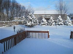 3rd image of 4371 Pleasentview Ln