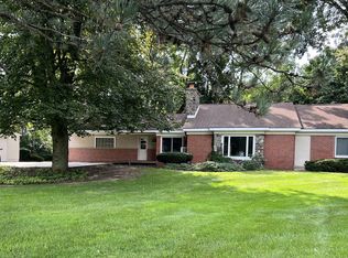 2575 W Auburn Rd, Rochester Hills, MI 48309