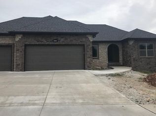 386 N Niangua Dr, Nixa, MO 65714