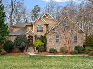 2424 Grimmersborough Ln, Charlotte, NC 28270