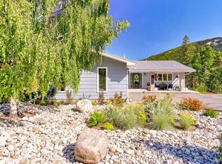 13521 S 15th Ave, Crowsnest Pass, AB T0K 0E0