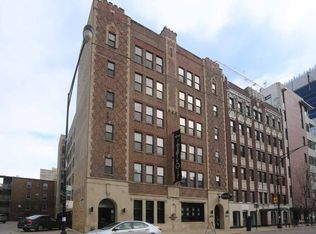 846 W Montrose #103, Chicago, IL 60626