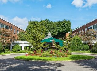 1390 Broadway #116, Hewlett, NY