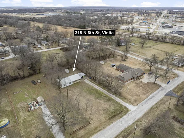 318 N 6th St, Vinita, OK 74301