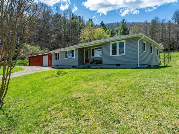 733 Shoun St, Mountain City, TN 37683