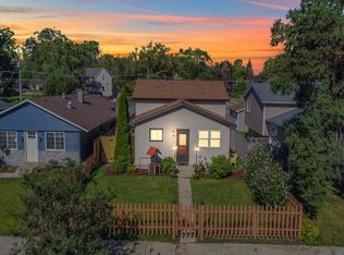 1806 Hebron Ave, Zion, IL 60099