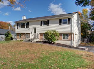 12 Donna Dr, Groton, CT 06340