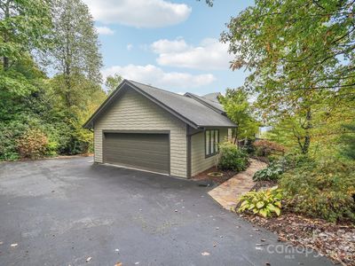 107 Woodglen Ct, Flat Rock, NC, 28731