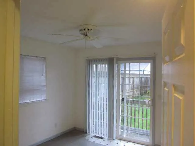 3121 Matthew Ln — Photo 6