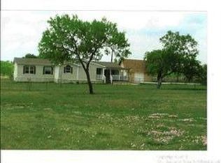 1018 East Trl, Pleasanton, TX 78064