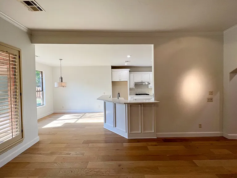 3124 Viewmont Ct — Photo 7