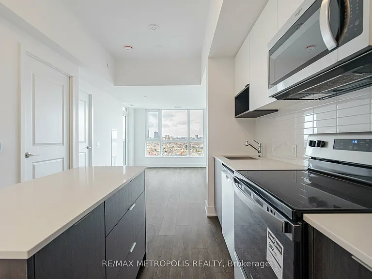 202 Burnhamthorpe Rd E #1704 — Photo 10