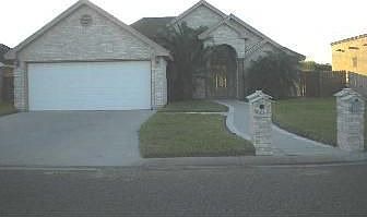 2nd image of 3805 Crown Point Ln