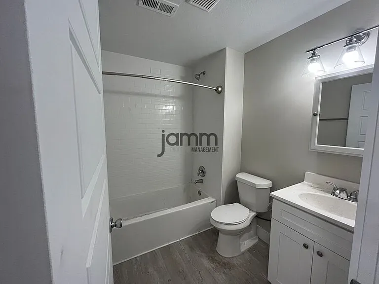 1966 Randall Rd #5 — Photo 15