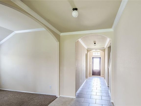 3rd image of 11616 Champion Creek Dr