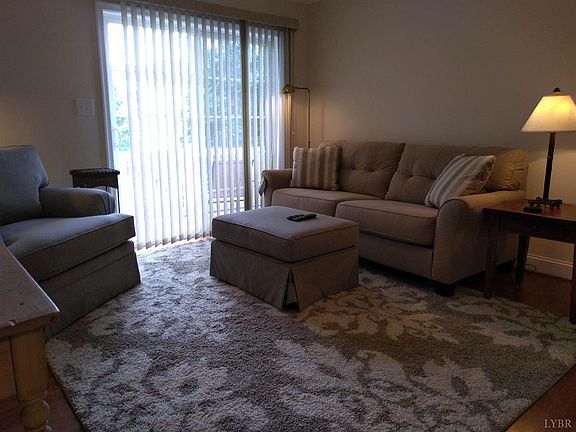 2nd image of 623 Wyndhurst Dr Unit 105