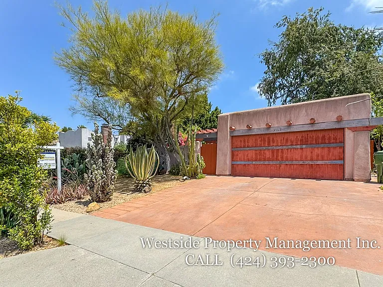 3124 Veteran Ave — Photo 2
