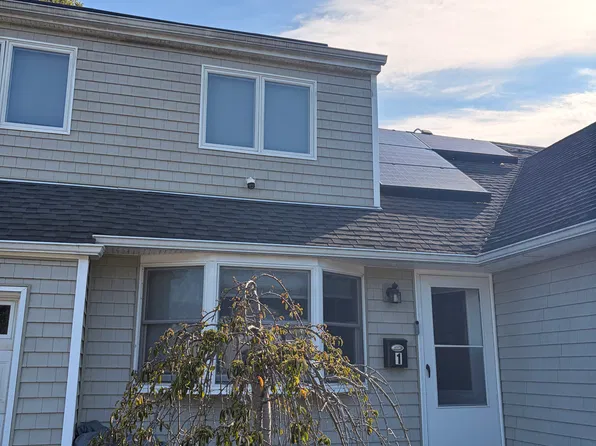(undisclosed Address), North Babylon, NY 11703