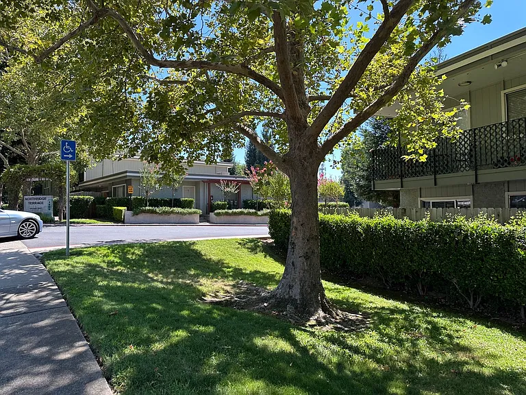 Northridge Terrace Apartments at 4900-4948 Stamas Lane, Fair Oaks California — Photo 88