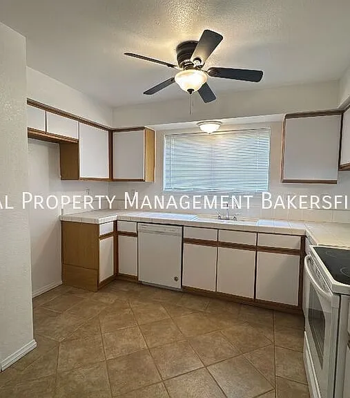 6513 Pine View Dr — Photo 7