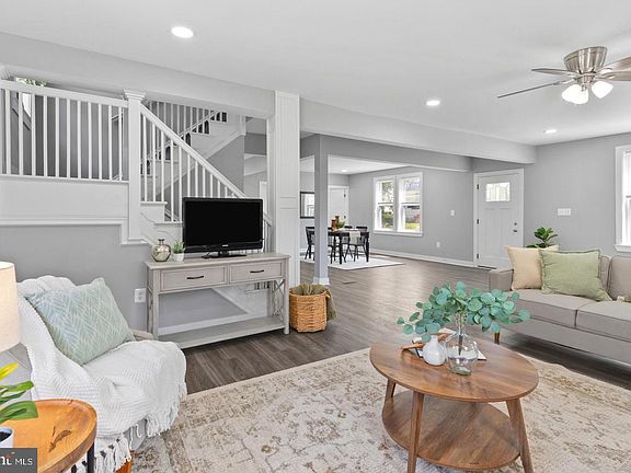 4th image of 5728 Clover Rd