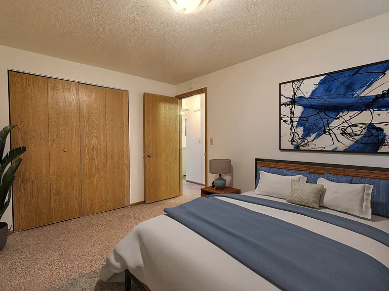 Fargo, ND Saddlebrook Apartments | Bedroom
