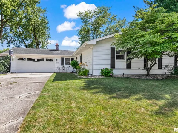 2212 Croydon Dr, Springfield, IL 62703