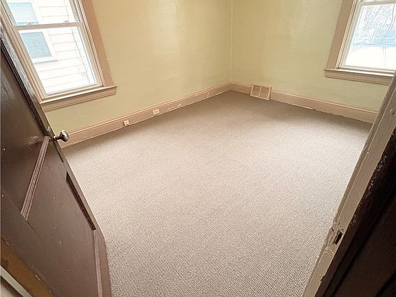 4th image of 1299 W 89th St