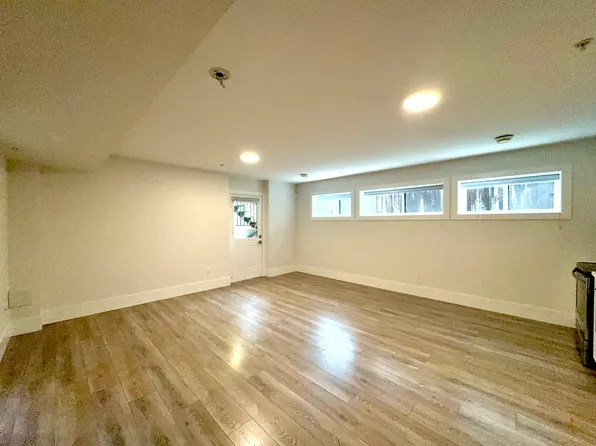 (undisclosed Address), Mission, BC V2V 5G1