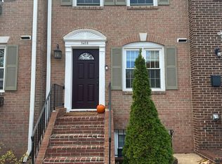 1468 N Quinn St, Arlington, VA 22209