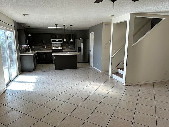 5th image of 708 Avanti St SW