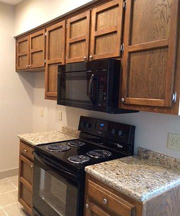 5th image of 8922 Marilyn Dr