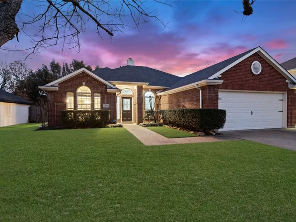 1616 Churchill Ln, Mansfield, TX 76063