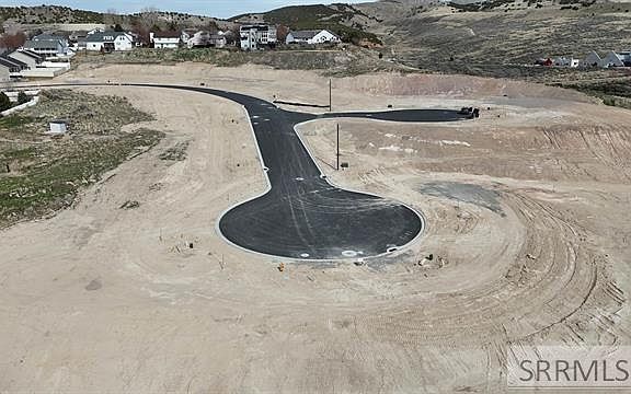 4th image of 14 Falcon Ridge Dr