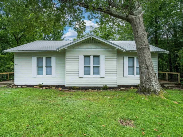 705 3rd Ave SW, Cullman, AL 35055