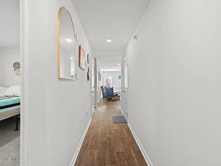 316 Cleat Dr — Photo 6